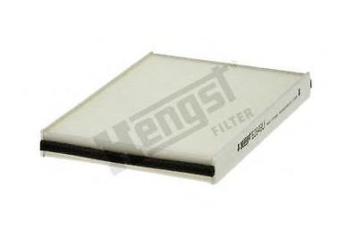 renault-megane-i-plastik-084124.jpg